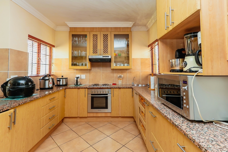 3 Bedroom Property for Sale in The Coves North West